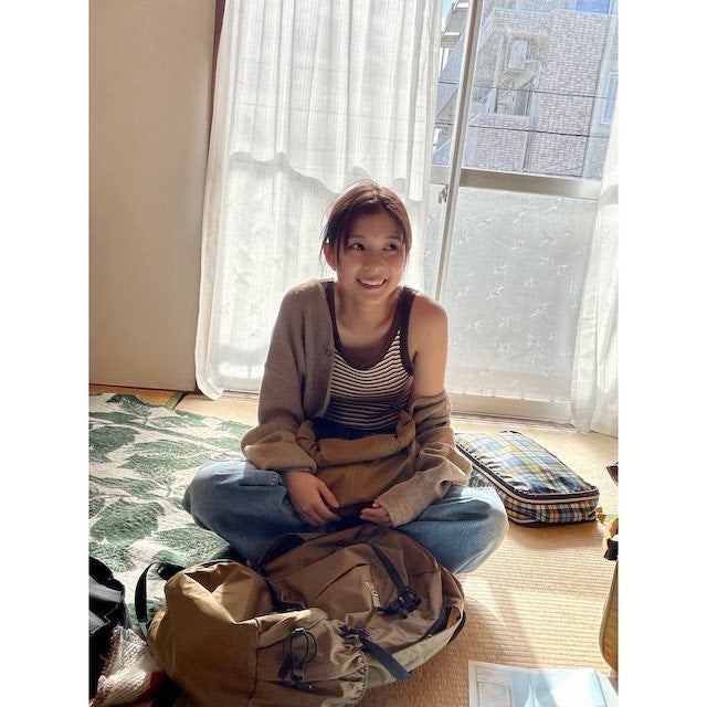 芳根京子が自身の写真集からオフショットを公開📸💓