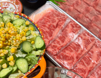 西山茉希、娘の“8歳最後の晩餐”をお取り寄せ焼肉で祝福！「笑って過ごしてゴール」