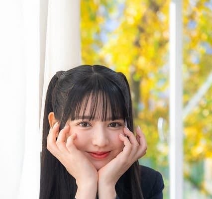 「可愛いがすぎる」FRUITS ZIPPER・鎮西寿々歌が公開した制服姿にファン悶絶！