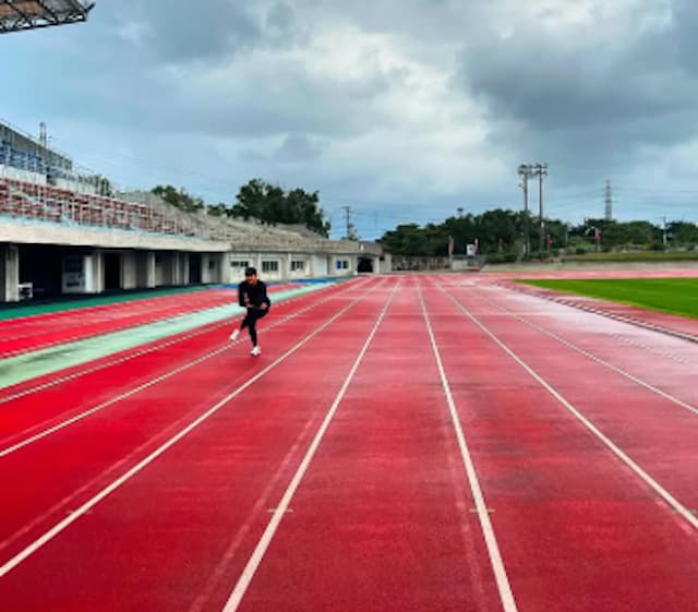 『かなり良き！』飯塚翔太、沖縄市営陸上競技場での練習を満喫