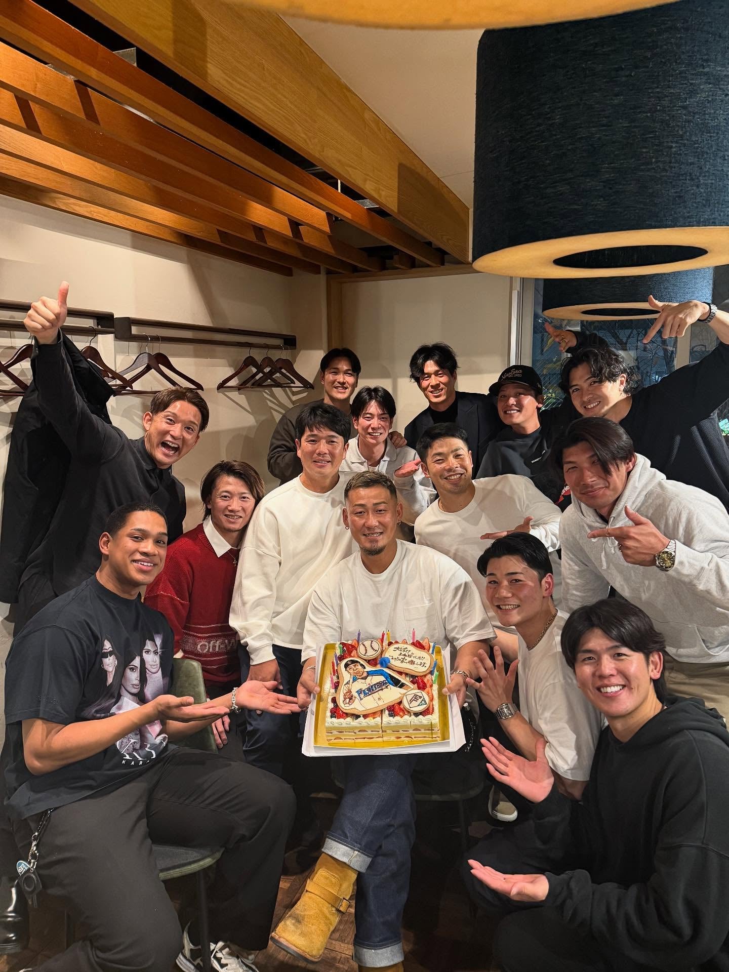 中田翔 お疲れ様会で日ハムメンバーに感謝