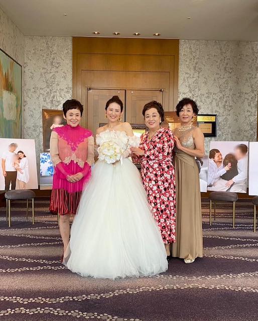 福田綾乃 3年越しの結婚式👰🤵超豪華・大御所女優たちが参列で話題に「なんて美しい花嫁😭💐🤍」