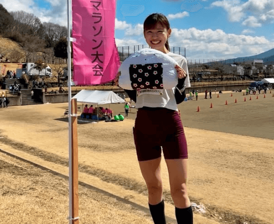 「優勝おめでとう！」マラソン美女、さくらマラソンで1位に！”ビッグおにぎり写真＆キュートな応援団ムービー”に反響続出