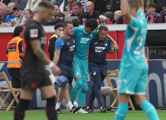 左膝前十字じん帯断裂のサッカー日本代表・町田浩樹、28歳誕生日インスタ投稿で再起誓う力強いコメント！