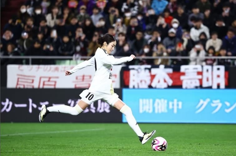 練習した甲斐があった(笑)高梨臨が槙野智章引退試合に登場！