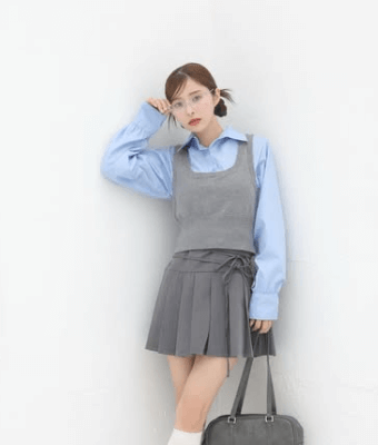 松川星、カジュアル系もガーリー系も難なく着こなす姿に「どれも可愛すぎ！」と反響続出！