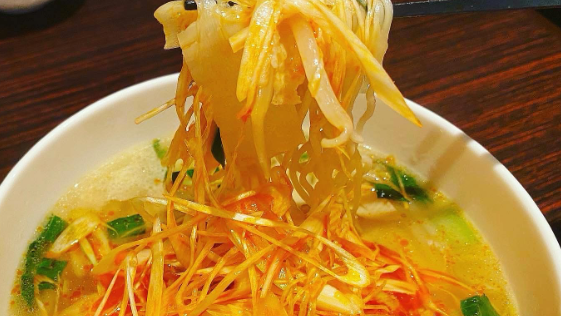 マツコも驚いた！？ 五十嵐美幸シェフの絶品ラーメンが熱海で話題沸騰！