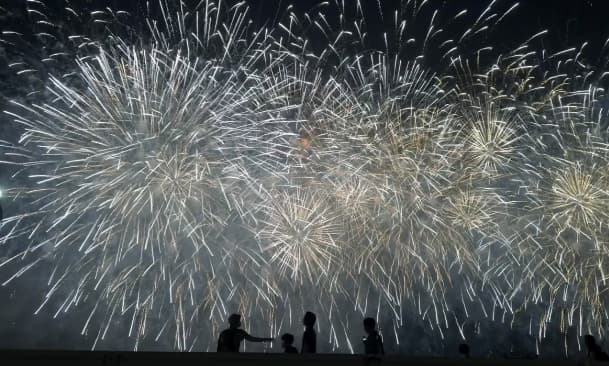 堀田茜が最高の花火の瞬間に「これ以上の花火はない気がするよ…」
