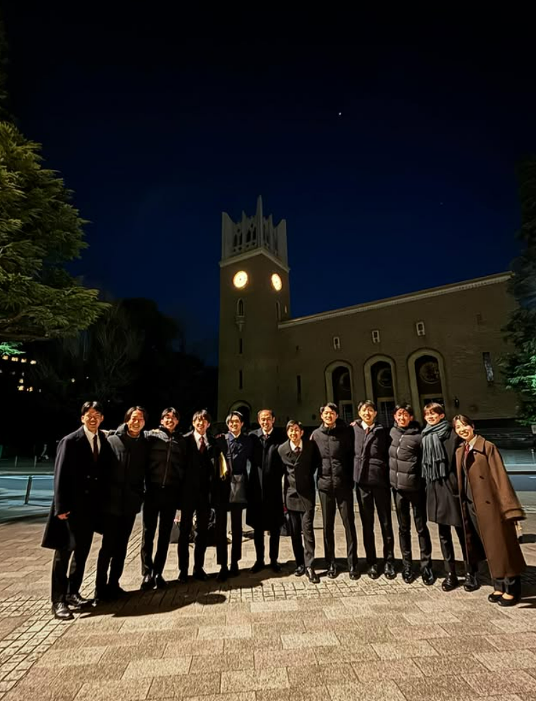 節目の夜に並んだ笑顔…早稲田大競走部、卒部生を送り出す納会の一枚