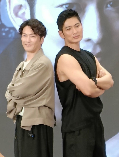 龍騎とナイトが香港で共演!?あの仮面ライダー俳優がファンミーティングでの2ショットをシェア