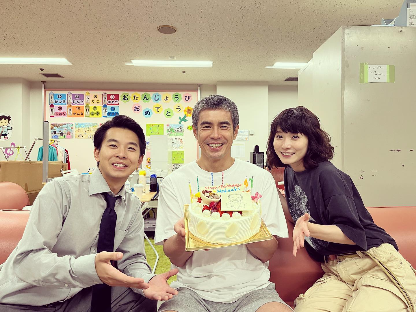 「素敵な現場ですね✨」松岡茉優さんが伊藤英明さんの誕生日を祝福🎉🎂