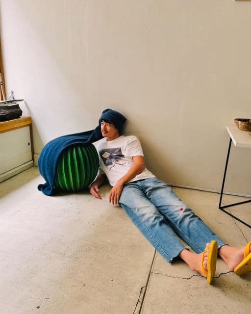 「カエラちゃんが編んでくれたのかと…」永山瑛太、巻いているものは一体何？！ファンからはさまざまな推測が