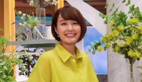 「清々しすぎるオフショット！」中村仁美、“リニューアルセット”での爽やか笑顔に注目集まる！