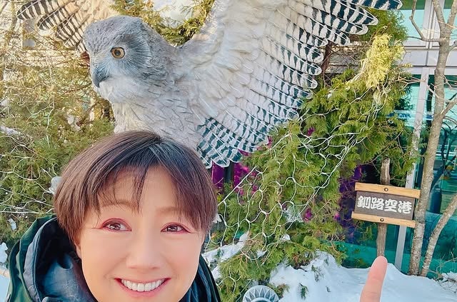 アクシデント発生！？元自衛官タレント・福島和可菜、移動手段全滅の事態もギリギリセーフの笑顔でパシャリ！