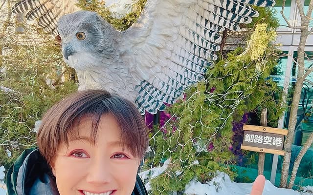 アクシデント発生！？元自衛官タレント・福島和可菜、移動手段全滅の事態もギリギリセーフの笑顔でパシャリ！