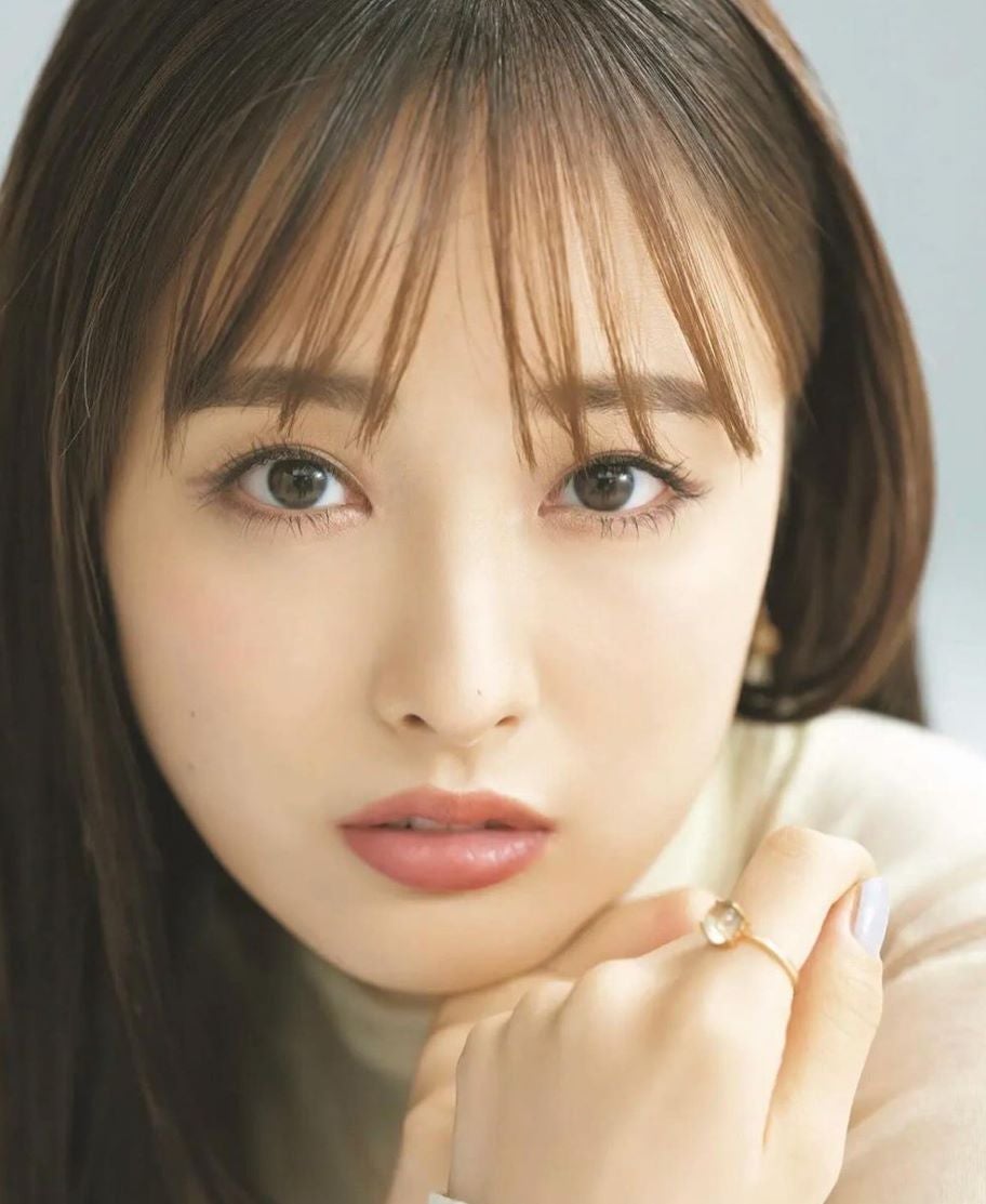 大友花恋が集英社「MORE」の専属モデルに 喜びを語る