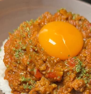 レンジだけでカレーができる！？料理研究家・リュウジの驚愕レシピが「素晴らしい」と話題に！