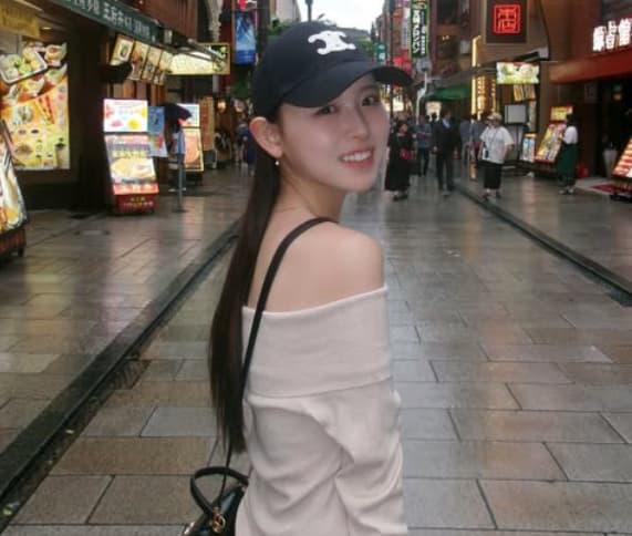 大瀧沙羅、中華街での満喫ショットを披露