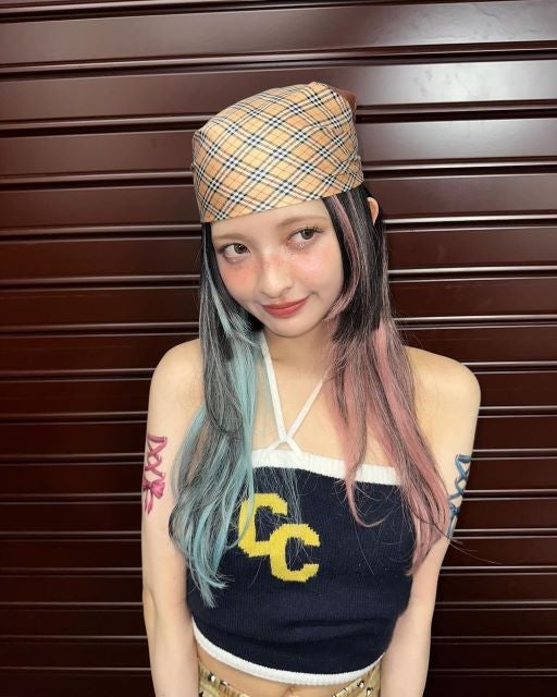 「どうかな？」シンガー・甲田まひるの秋色夏コーデに「よき！」の声