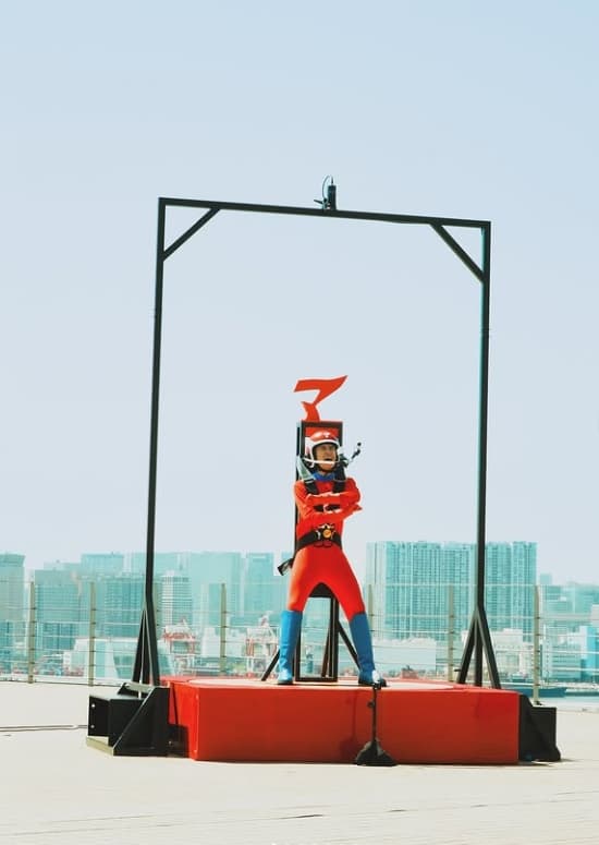 「アイドルがここまでする⁉」イケメン〇〇の全力ドンクサ芸に爆笑止まらない！