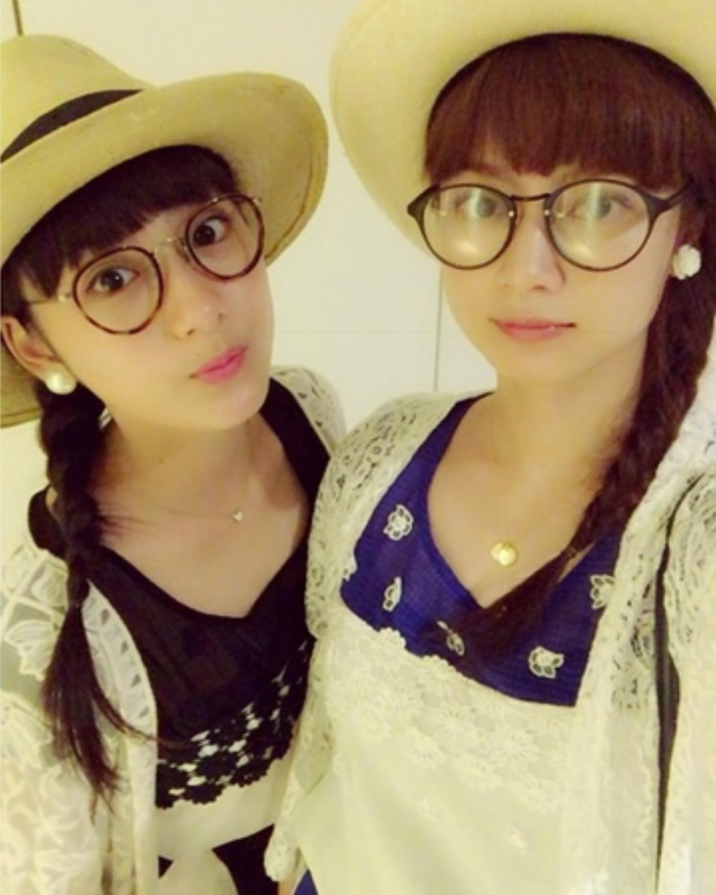 14歳差にみえない❣️平愛梨さんが妹・祐奈さんと双子コーデ「天使が2人👼」