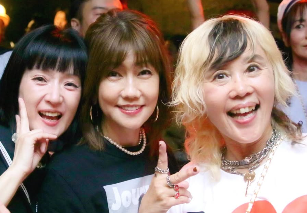 「夢みたい」千秋、昭和歌謡ナイトで松本伊代＆野沢直子を迎え大盛況！