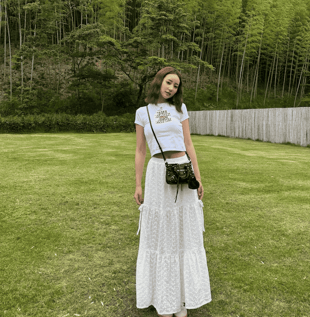 あの大人気女性YouTuberコンビがオープンカーで夏を満喫