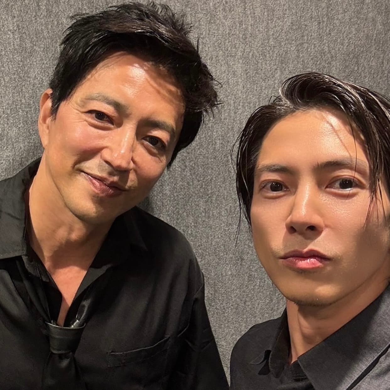 大沢たかお＆山下智久、自撮り笑顔2ショットに大反響！「美の圧力！！」「男前が揃って眼福です」