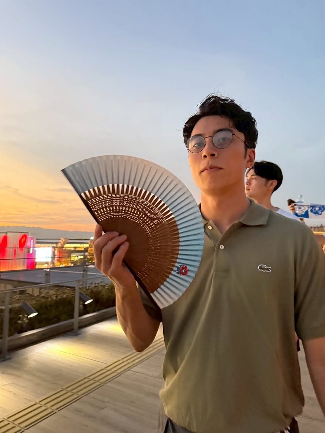 「かっこよすぎ…!」髙橋塁が魅せた“夕日ショット”と万博の感動体験が話題