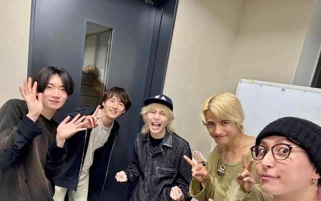 「後輩たちをよろしくお願いします」Snow Man 佐久間大介が事務所であの後輩グループと遭遇！