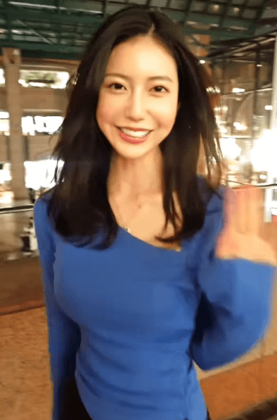 令和の峰不二子・阿部なつき「お待たせ、待った？」”デート待ち合わせ風”ムービーにファン一斉がときめく！