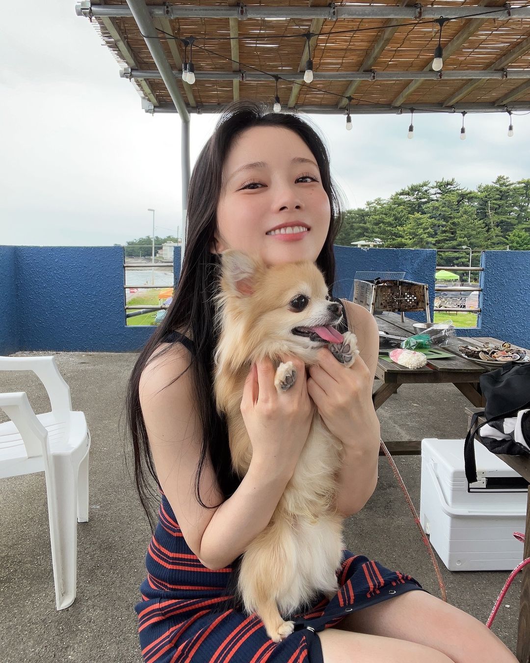 重盛さとみの意味深SNSにネット騒つく「明日、、、お楽しみに」