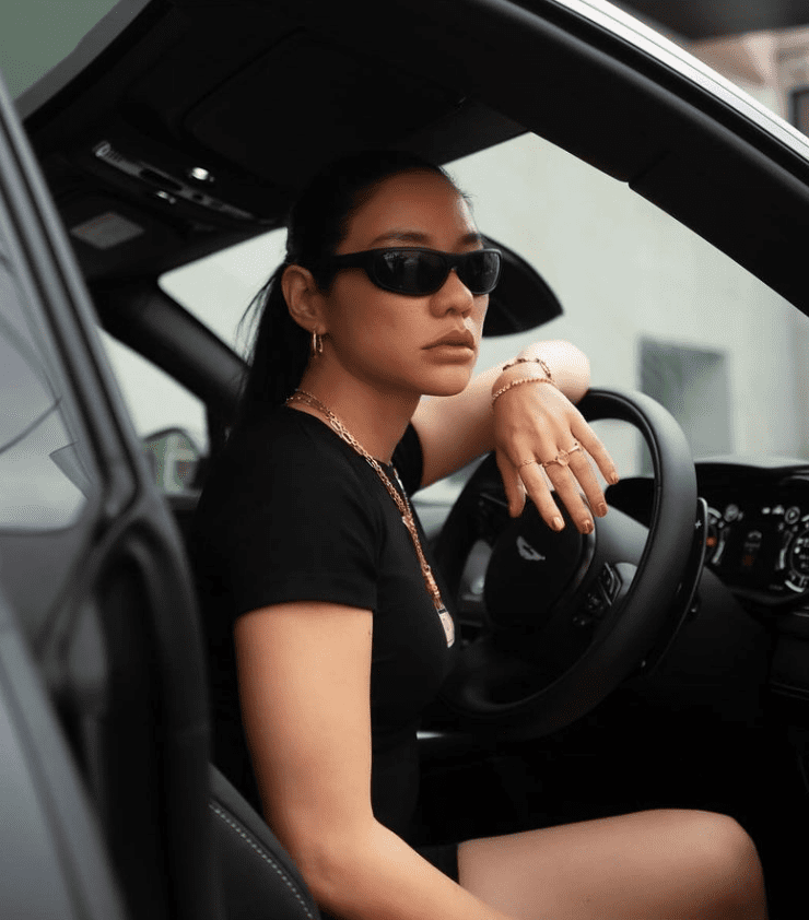 Awich、大人のかっこよさ際立つショットを披露「痺れる、マジで似合ってる」