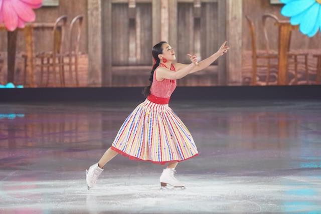 ⛸浅田真央が 氷上での1枚を公開🌟ファンのメッセージボードが話題👀