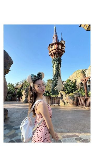 元AKB48の板野友美がディズニー新エリアをレビュー!