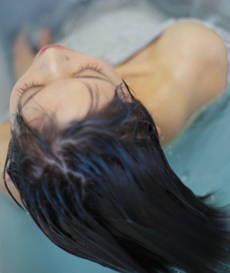 あの大物タレントが大胆ショットを大公開！？