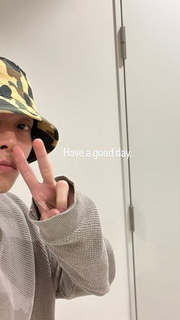 山下智久 彼女目線萌え袖をショット公開😳💖ファン悶絶の衝撃の1枚とは⁉️