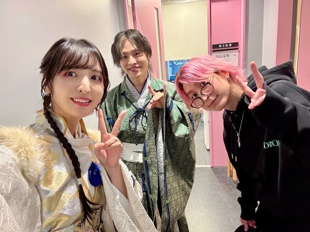 佐久間大介が朗読劇を観賞！8月に共演する声優陣との3ショットが素敵すぎると反響