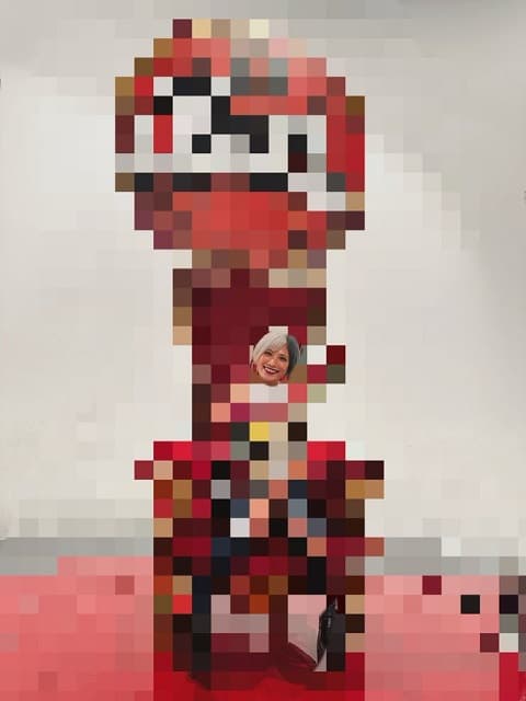 「匂わせのレベルが過ぎるのですよw」”ぱーてぃーちゃん”信子がモザイクだらけの写真でアレを匂わせ