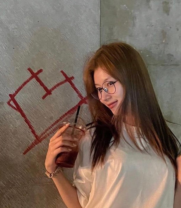 「彼女感のある写真」人気アイドルのラフなオフショットを公開！