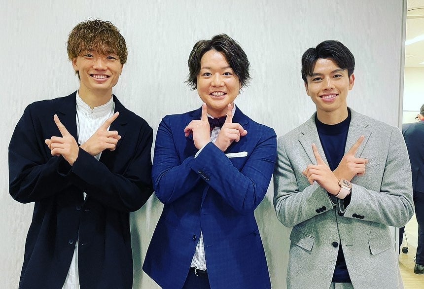 田中碧＆板倉滉のスーツ姿が大反響「シュウペイポーズ最高」の声も