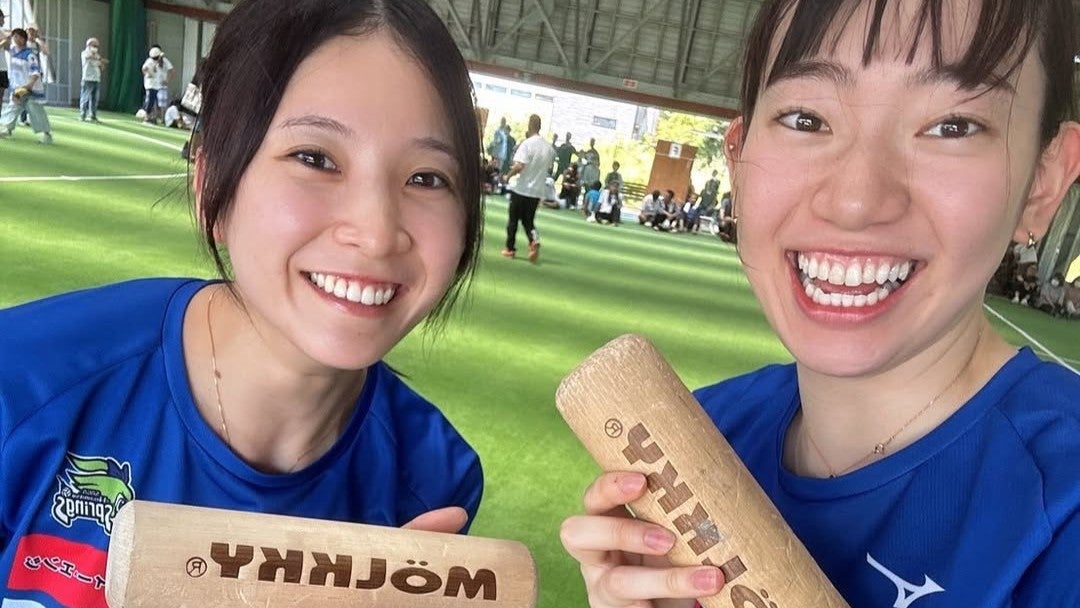 笑顔が眩しい…バレー女王が挑んだ意外なスポーツとは…