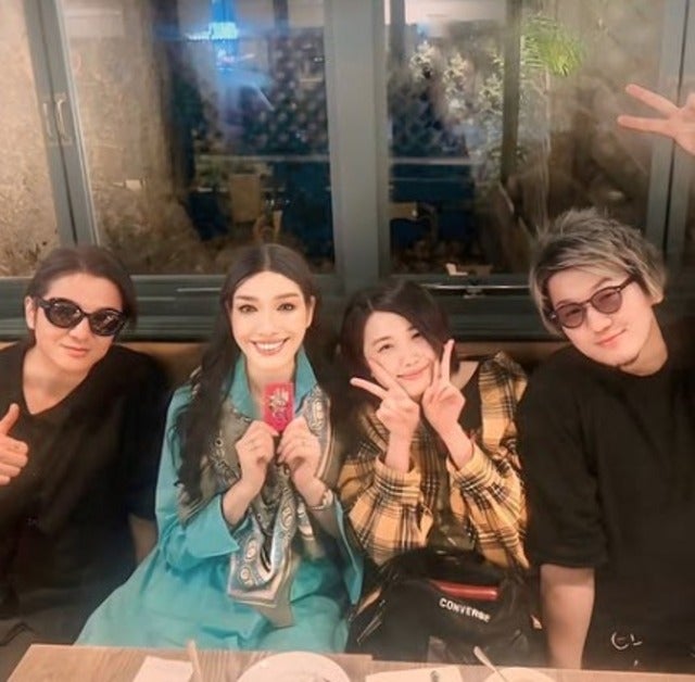 アンミカが仲良し4人で笑顔の観覧車回りまくりのティータイム！