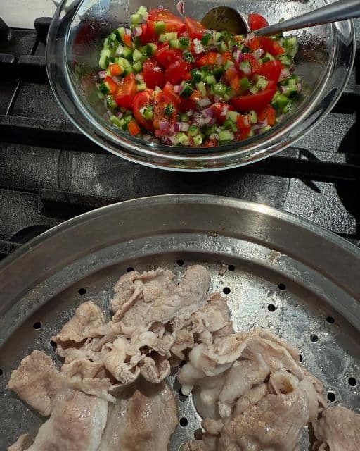 「パワー全開」栗原はるみ、昼食作り・試作・撮影のおやつ作りと大忙しの一日を綴る！