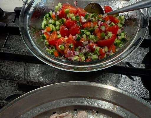 「パワー全開」栗原はるみ、昼食作り・試作・撮影のおやつ作りと大忙しの一日を綴る！