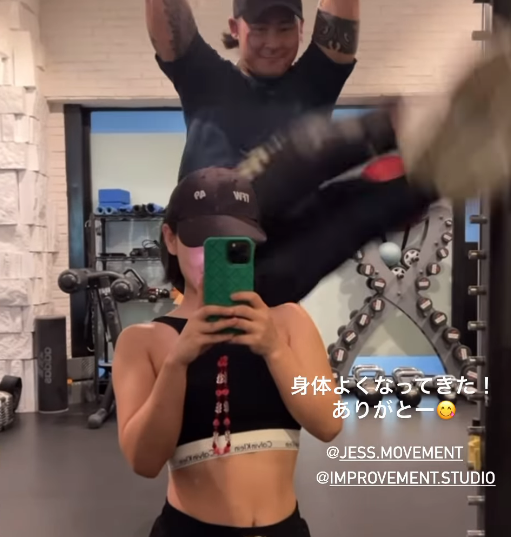 「我々は一体なにを見ているのだ…」人気スポーツグラドル、”美ボディ開発ショット＆ムービー”にファン驚愕！