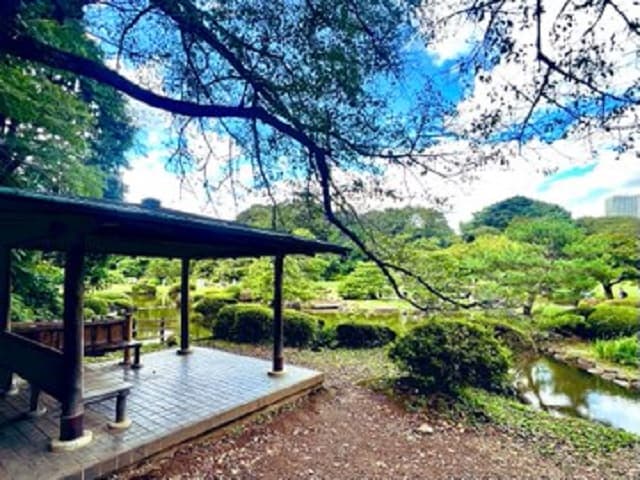 「次は雨の日に…」美人雀士 岡田紗佳が”あの”アニメ映画の聖地へ！