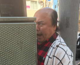 クロちゃん、ワンワンニャンニャン菊地の“手抜き挟まり”にツッコミ！「やめてーーー！！」