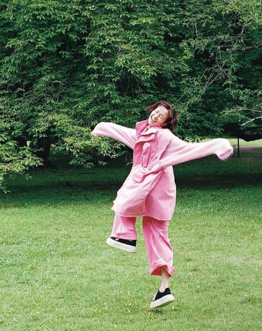 佐藤栞里　「SPUR」スマイルモード連載で気づいた、自分を変える勇気の大切さ