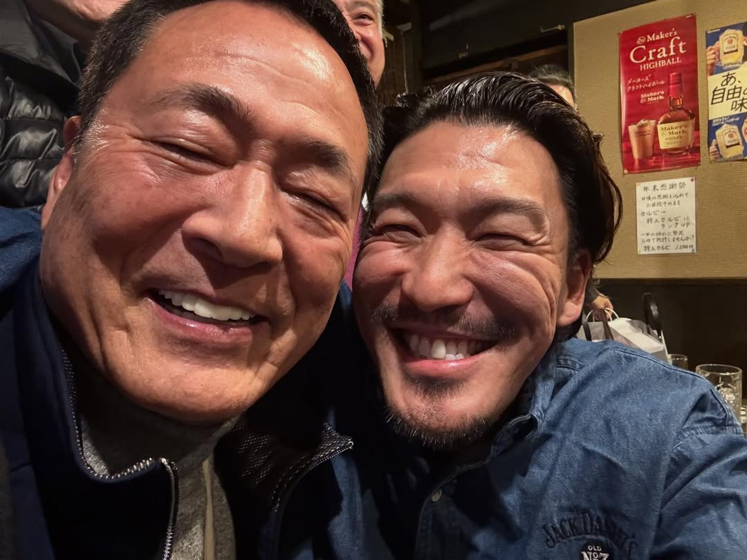 「最高の笑顔にファン感動」梶谷隆幸が“恩師”と再会ショット公開「胸が熱くなる」「師弟愛が尊い」